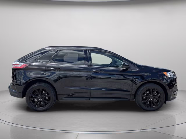 2024 Black Metallic Ford Edge SE AWD SUV