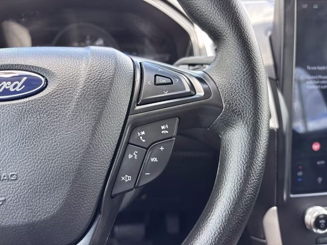 2024 Black Metallic Ford Edge SE AWD SUV