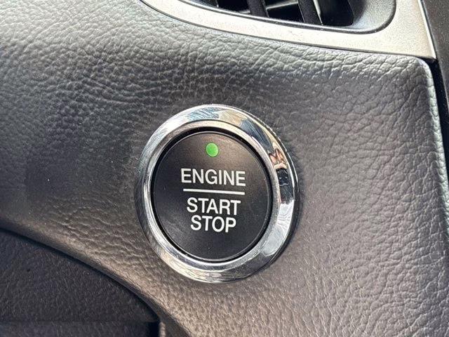 2024 Black Metallic Ford Edge SE AWD SUV
