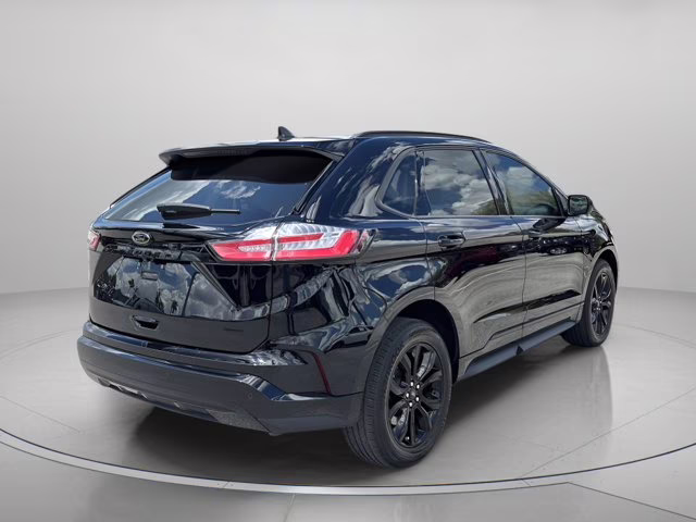 2024 Black Metallic Ford Edge SE AWD SUV