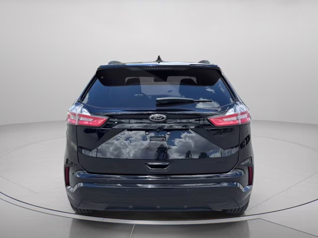 2024 Black Metallic Ford Edge SE AWD SUV