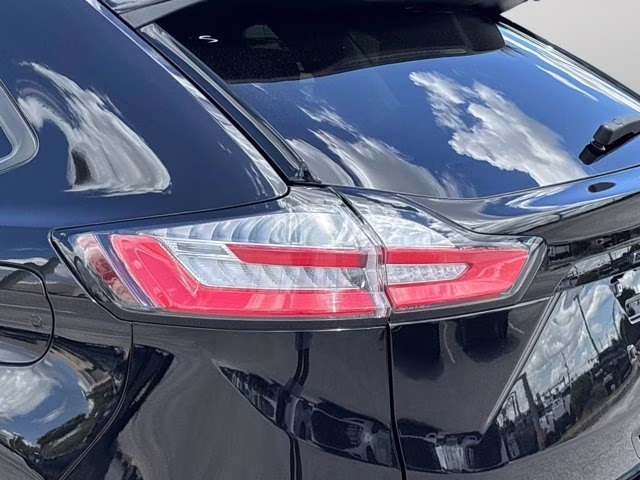 2024 Black Metallic Ford Edge SE AWD SUV