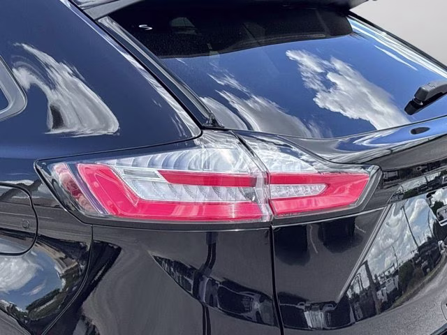 2024 Black Metallic Ford Edge SE AWD SUV