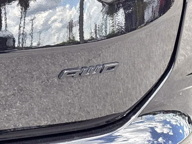 2024 Black Metallic Ford Edge SE AWD SUV