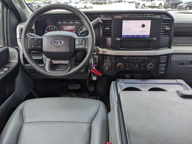 2024 Oxford White Ford Super Duty F-550 DRW XL 4X4 Chassis