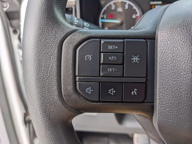 2024 Oxford White Ford Super Duty F-550 DRW XL 4X4 Chassis