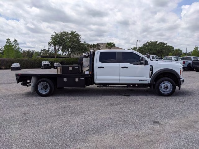 2024 Oxford White Ford Super Duty F-550 DRW XL 4X4 Chassis