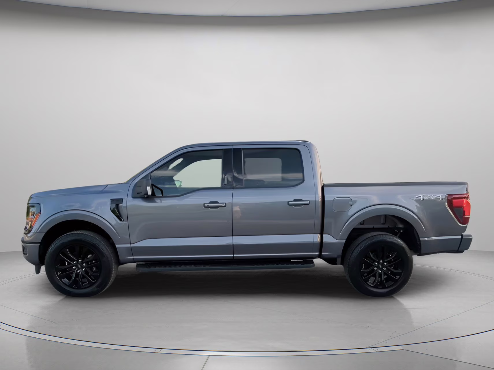 2026 Carbonized Gray Metallic Ford F-150 XLT Crew Cab Pickup 4X4 Truck