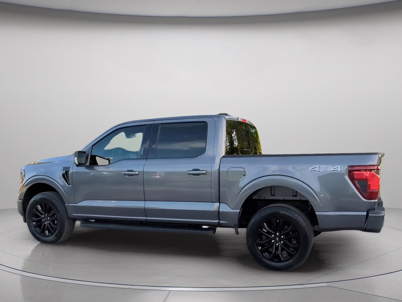 2026 Carbonized Gray Metallic Ford F-150 XLT Crew Cab Pickup 4X4 Truck