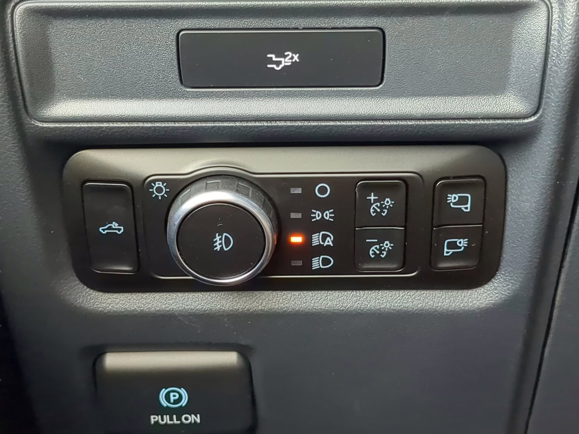 2026 Carbonized Gray Metallic Ford F-150 XLT Crew Cab Pickup 4X4 Truck