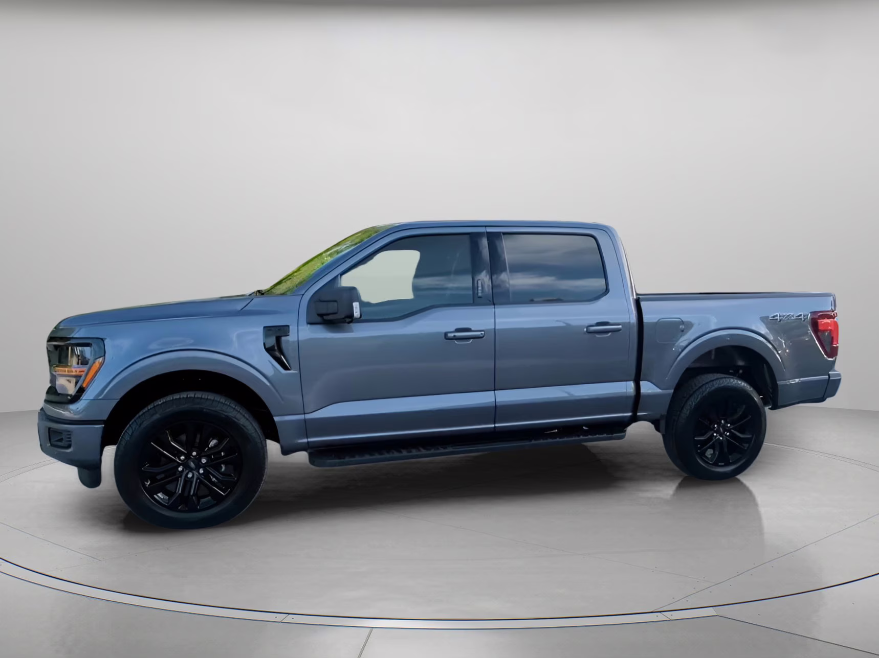 2026 Carbonized Gray Metallic Ford F-150 XLT Crew Cab Pickup 4X4 Truck