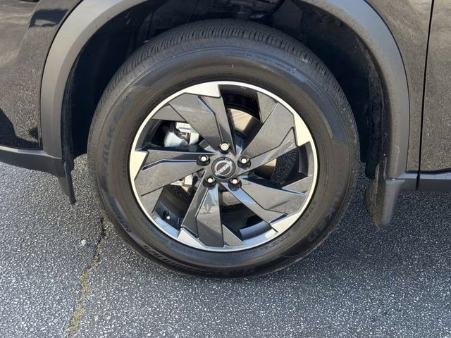 2024 Super Black Nissan Rogue SV FWD SUV