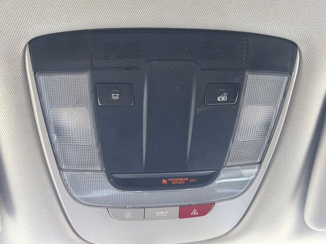 2023 Everlasting Silver Kia Sportage EX FWD SUV