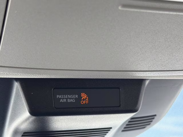 2026 Everest White Pearl Tricoat Nissan Rogue Dark Armor AWD SUV