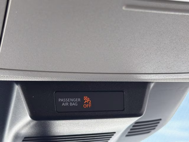 2026 Everest White Pearl Tricoat Nissan Rogue Dark Armor AWD SUV