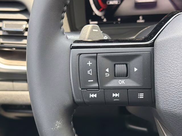 2026 Everest White Pearl Tricoat Nissan Rogue Platinum AWD SUV