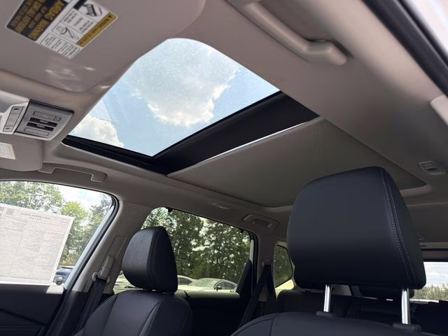 2026 Everest White Pearl Tricoat Nissan Rogue Platinum AWD SUV