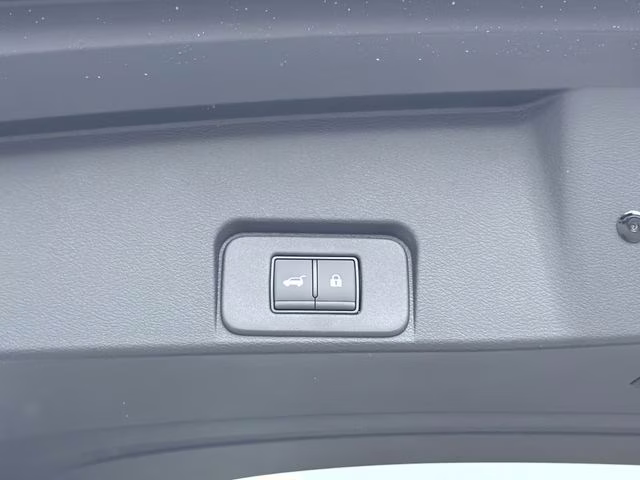 2026 Everest White Pearl Tricoat Nissan Rogue Platinum AWD SUV