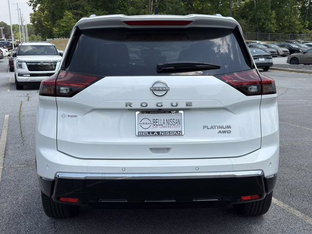 2026 Everest White Pearl Tricoat Nissan Rogue Platinum AWD SUV