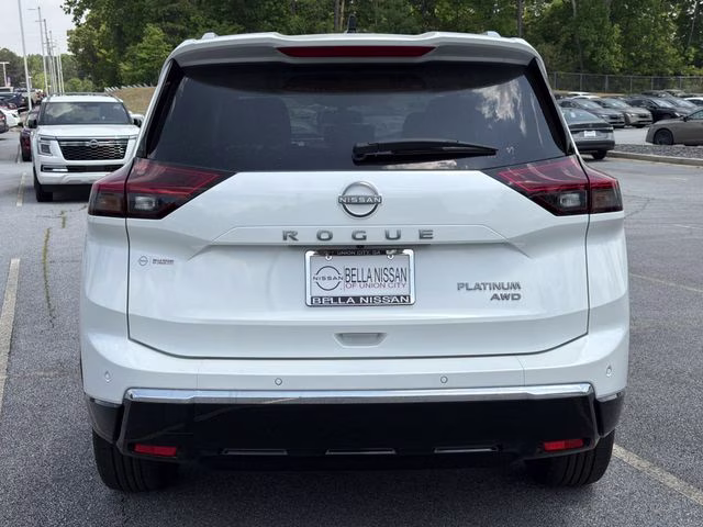 2026 Everest White Pearl Tricoat Nissan Rogue Platinum AWD SUV