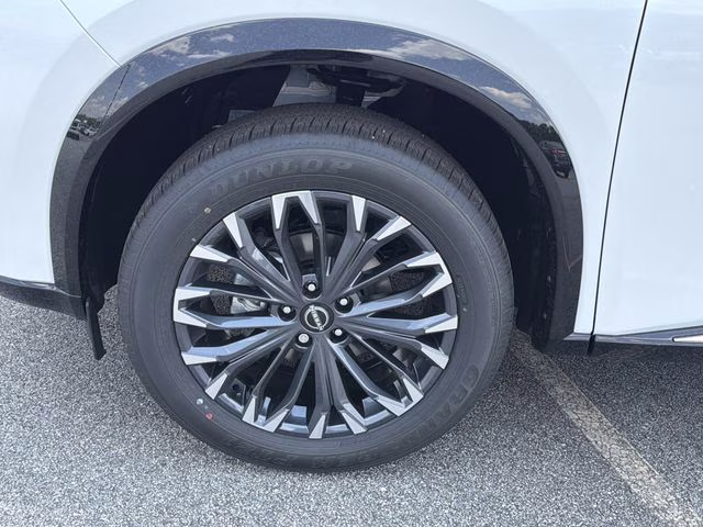 2026 Everest White Pearl Tricoat Nissan Rogue Platinum AWD SUV