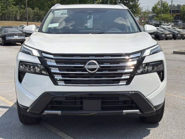 2026 Everest White Pearl Tricoat Nissan Rogue Platinum AWD SUV