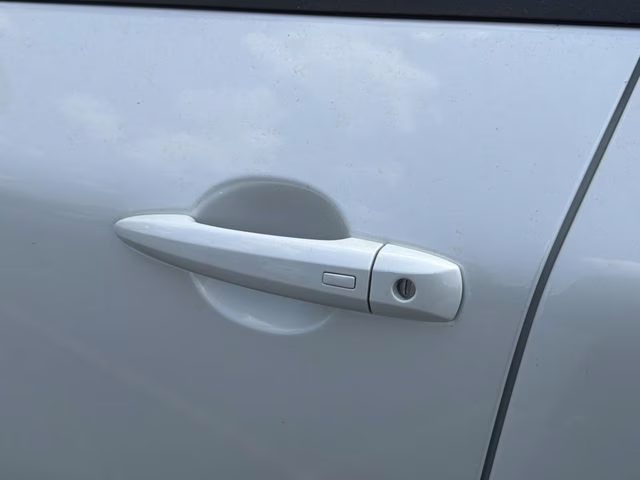 2026 Everest White Pearl Tricoat Nissan Rogue Platinum AWD SUV
