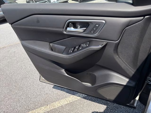 2026 Champagne Silver Metallic Nissan Rogue Platinum AWD SUV