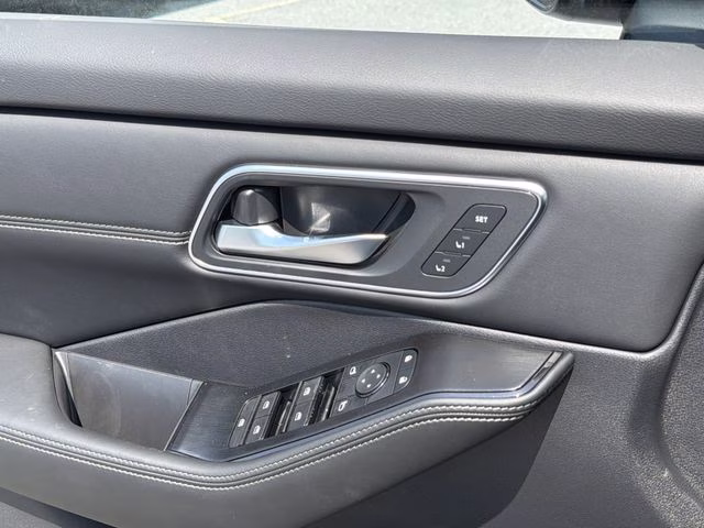 2026 Champagne Silver Metallic Nissan Rogue Platinum AWD SUV