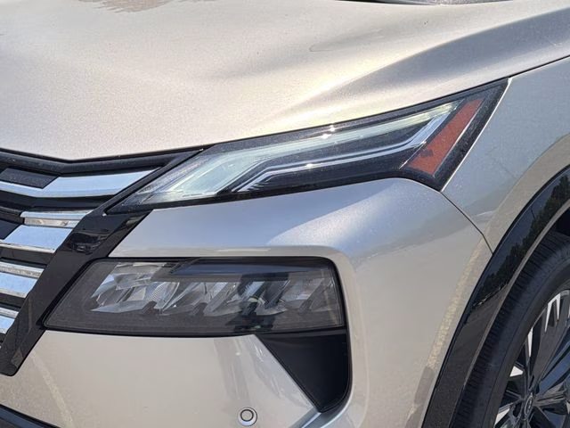 2026 Champagne Silver Metallic Nissan Rogue Platinum AWD SUV