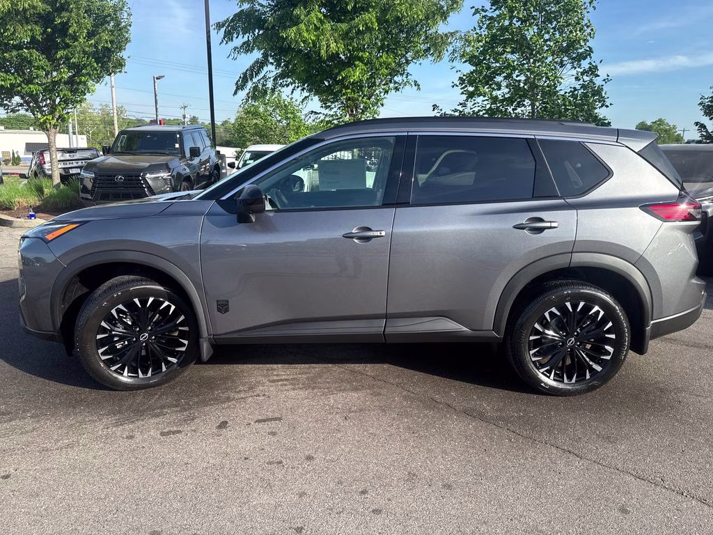2026 Gun Metallic Nissan Rogue Dark Armor FWD SUV