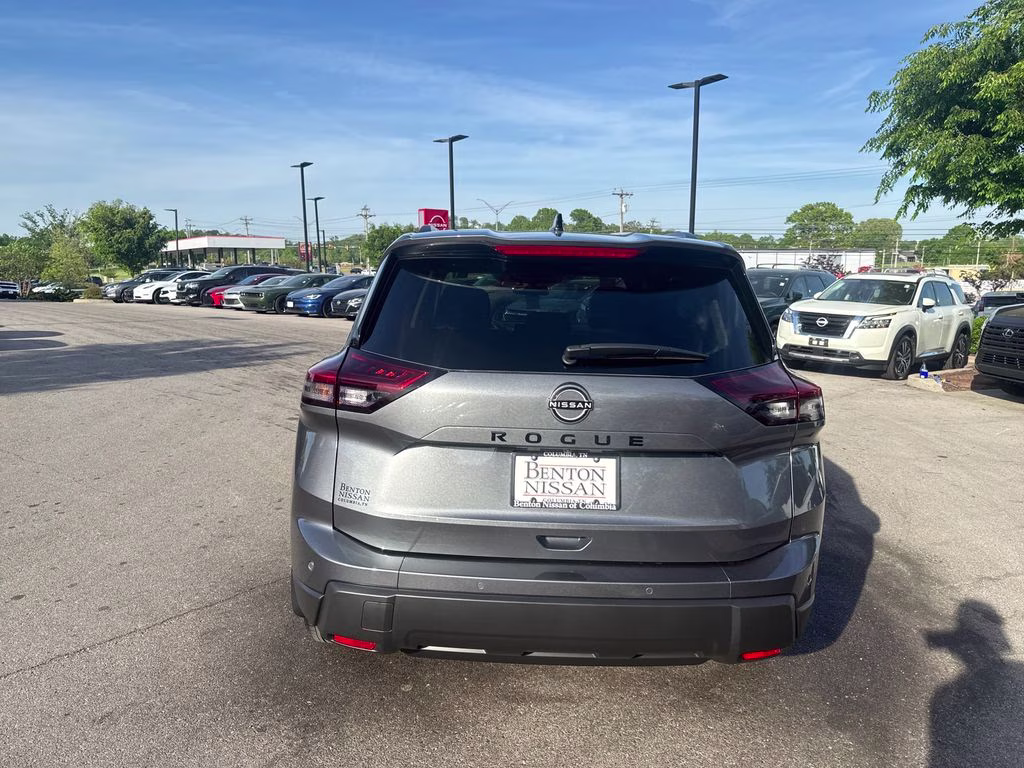 2026 Gun Metallic Nissan Rogue Dark Armor FWD SUV