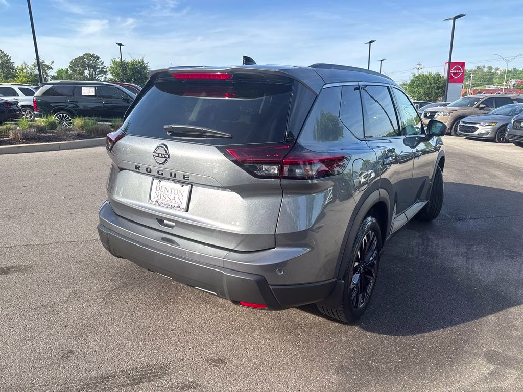 2026 Gun Metallic Nissan Rogue Dark Armor FWD SUV