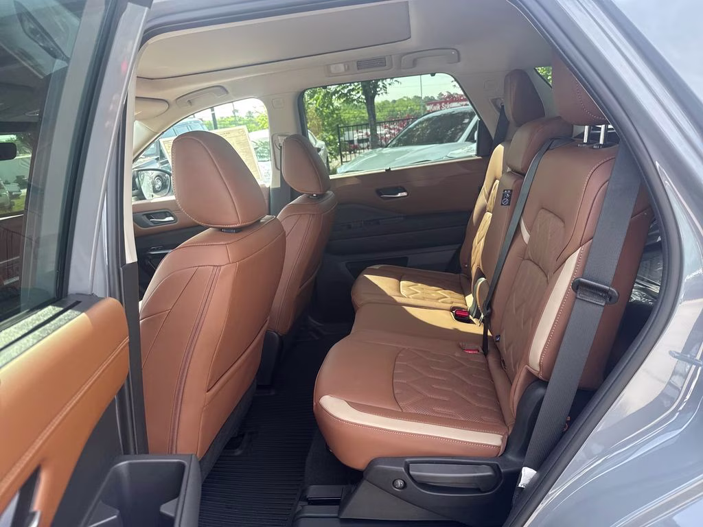 2026 Boulder Gray Pearl Nissan Pathfinder Platinum 4X4 SUV