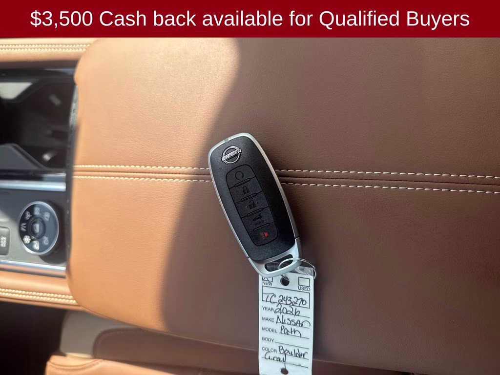 2026 Boulder Gray Pearl Nissan Pathfinder Platinum 4X4 SUV