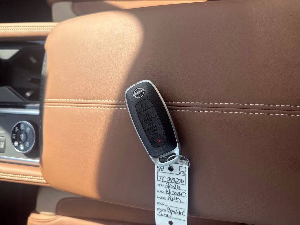 2026 Boulder Gray Pearl Nissan Pathfinder Platinum 4X4 SUV