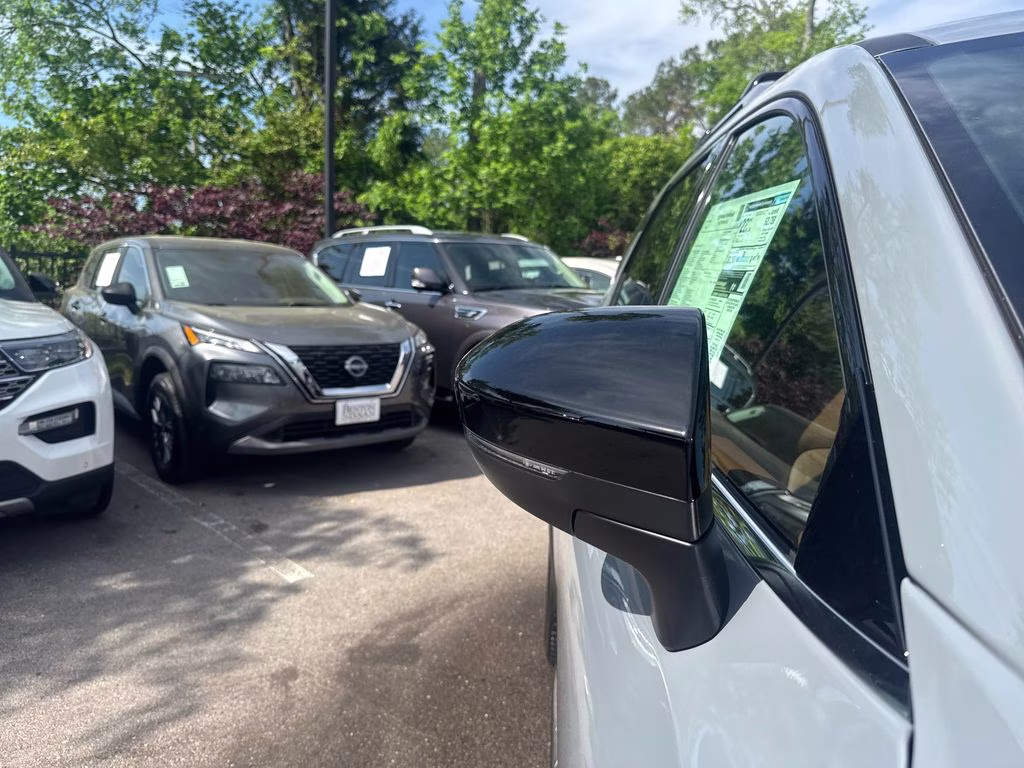 2026 Boulder Gray Pearl Nissan Pathfinder Platinum 4X4 SUV