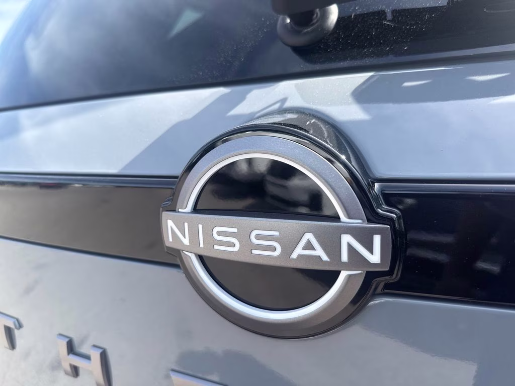2026 Boulder Gray Pearl Nissan Pathfinder Platinum 4X4 SUV