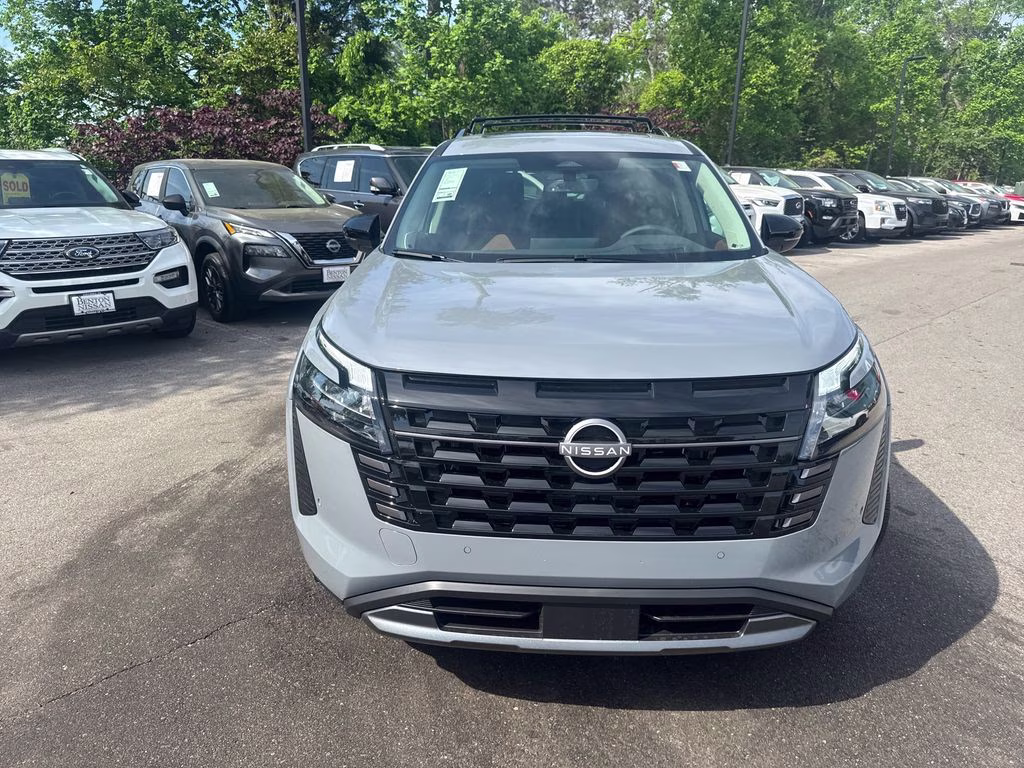 2026 Boulder Gray Pearl Nissan Pathfinder Platinum 4X4 SUV