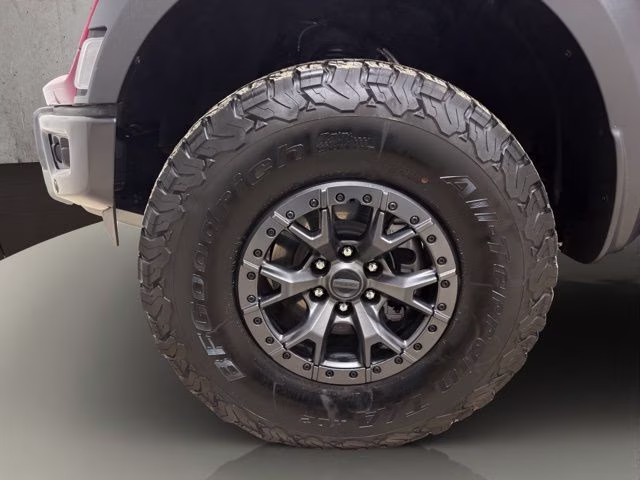 2022 Rapid Red Metallic Tinted Clearcoat Ford F-150 Raptor 37 Package 4X4 Truck
