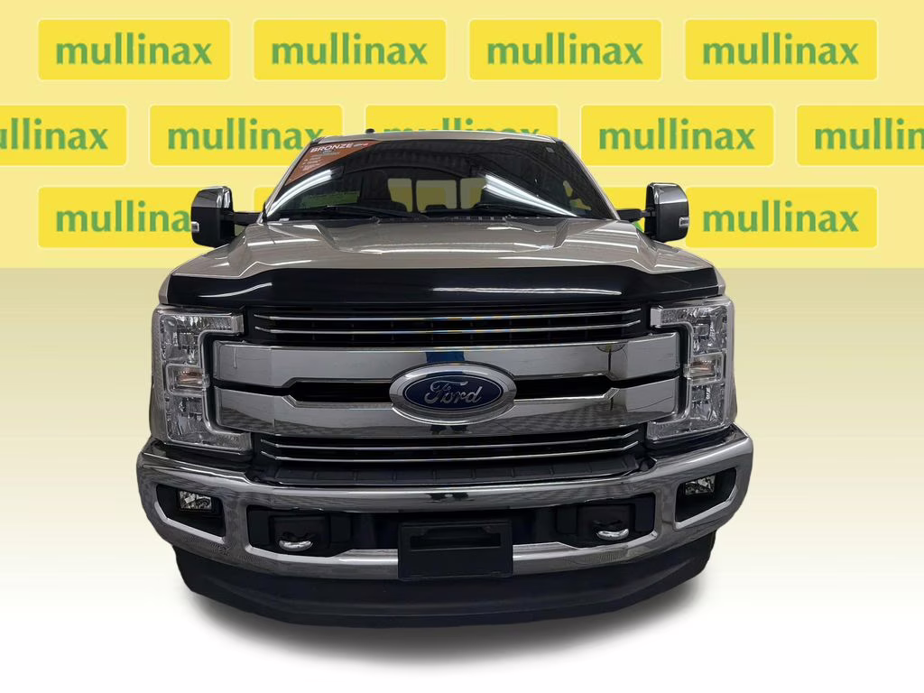 2018 White Gold Metallic Ford Super Duty F-250 SRW Lariat 4X4 Truck