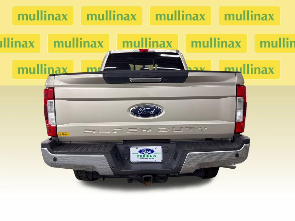2018 White Gold Metallic Ford Super Duty F-250 SRW Lariat 4X4 Truck