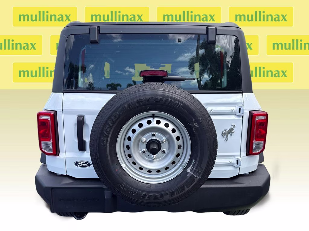 2026 Oxford White Ford Bronco Base 4X4 SUV