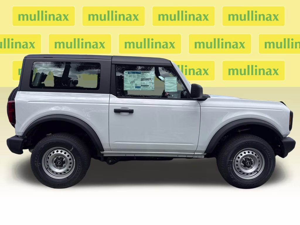 2026 Oxford White Ford Bronco Base 4X4 SUV