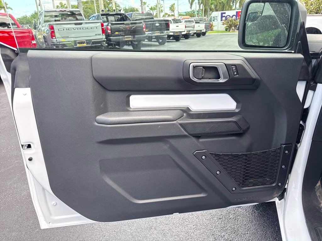 2026 Oxford White Ford Bronco Base 4X4 SUV