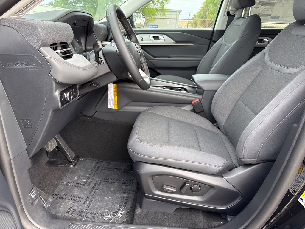 2026 Agate Black Metallic Ford Explorer Active RWD SUV