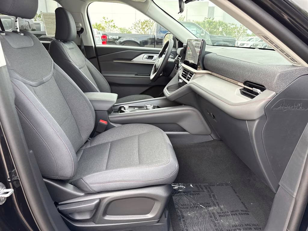 2026 Agate Black Metallic Ford Explorer Active RWD SUV