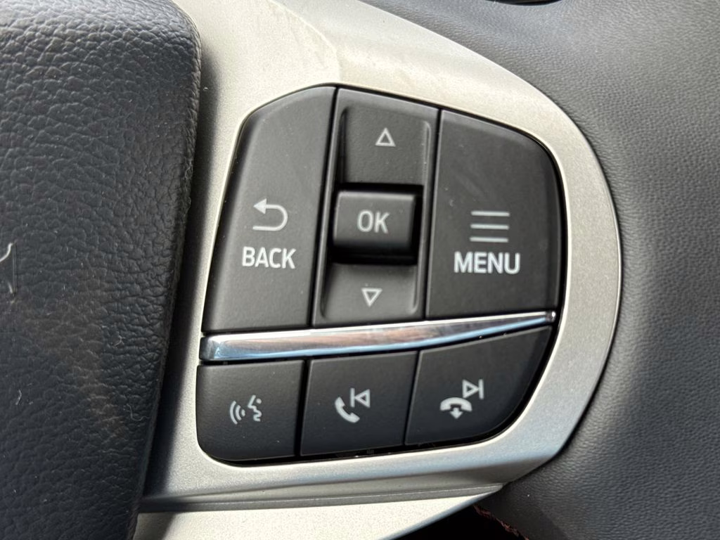 2026 Agate Black Metallic Ford Explorer Active RWD SUV