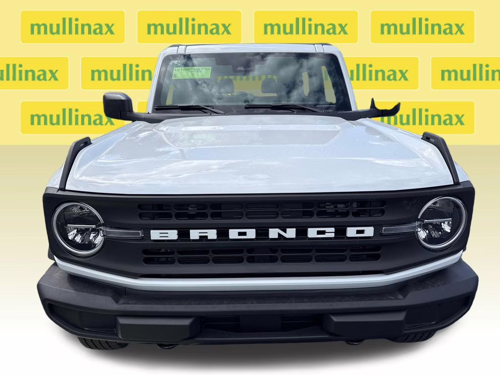 2026 Oxford White Ford Bronco Base 4X4 SUV