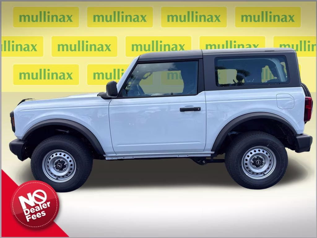 2026 Oxford White Ford Bronco Base 4X4 SUV